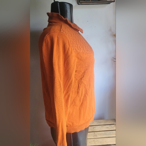 Cream Burnt Orange Colored Ruffled Collar Sweater M - Picture 5 of 7